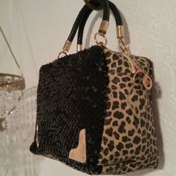 Jingpin Faux Leather Bag with Woven Handles - Picture 2 of 12